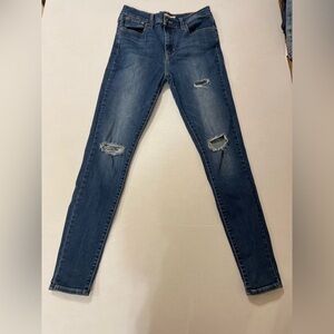 Levi’s 720 Hi-Rise Super Skinny distressed denim jeans size 28